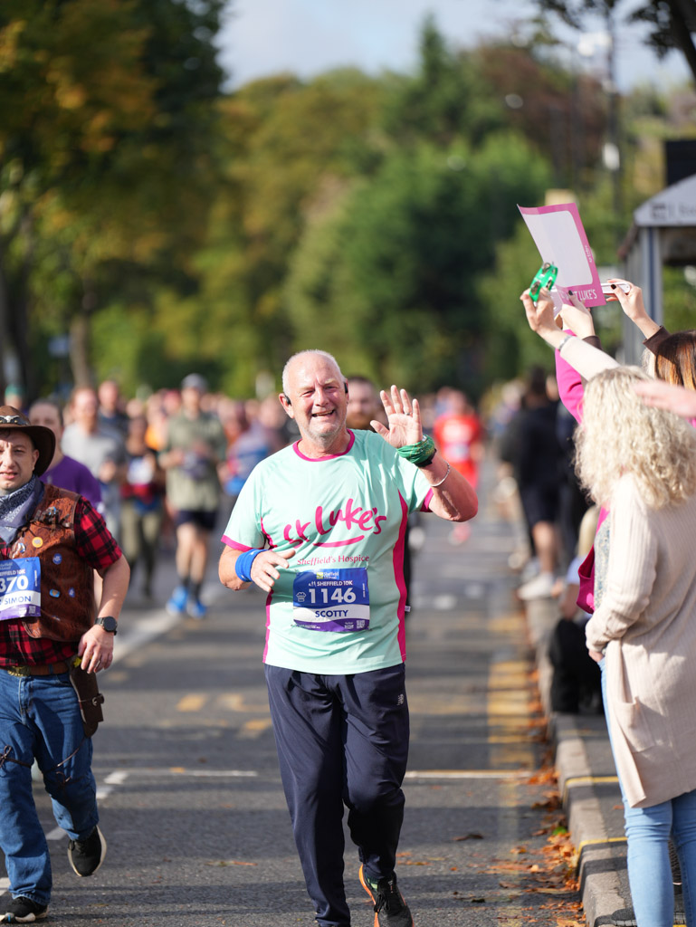 St-Luke's-Sheffield-10K-2025-Resized-205544a4158-dedf-4d31-a3bd-e5992a403b88.jpg