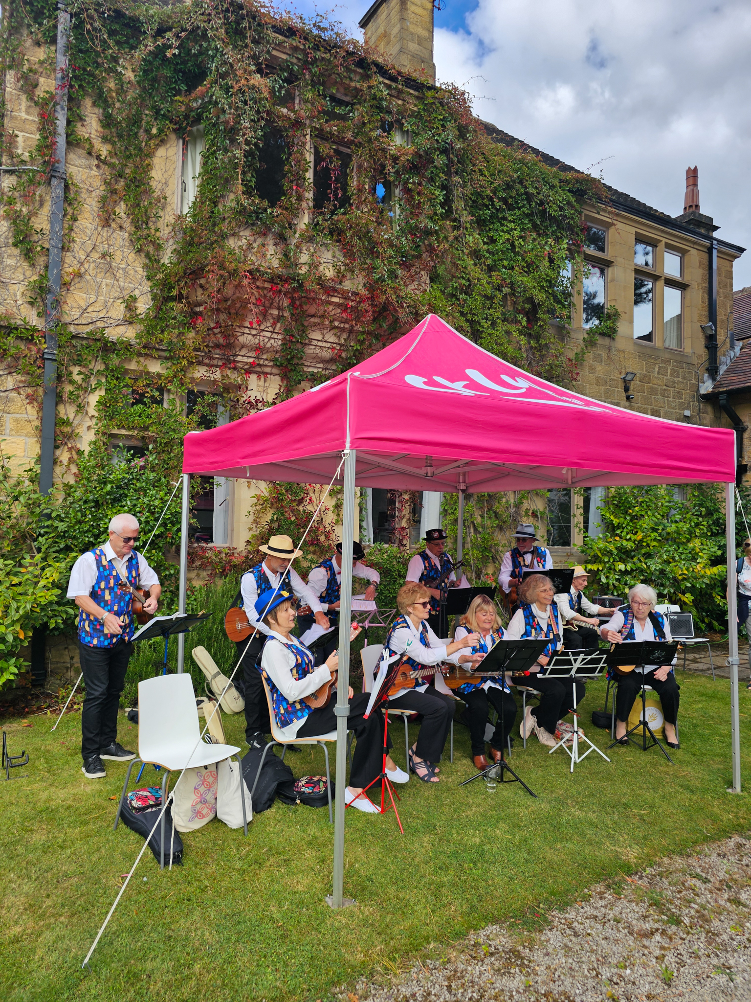 St-Luke's-Summer-Fayre-2025-18f0f6b4e8-3a41-4f0d-a459-a914e6edbf2e.jpg