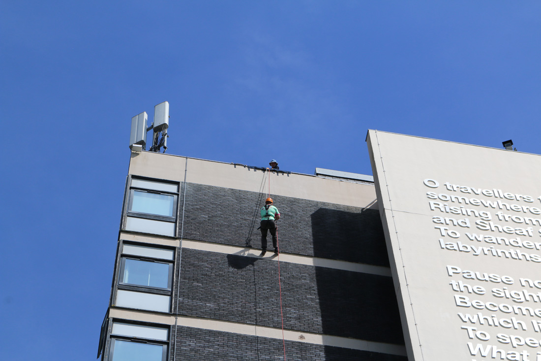 Abseil-Challenge-2024044.jpg