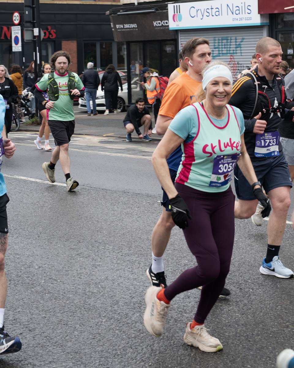 St-Lukes-Sheffield-Half-Marathon-2025-Ellie-(3)5755111e-08eb-47b1-b5ad-f29cd44b1935.jpg