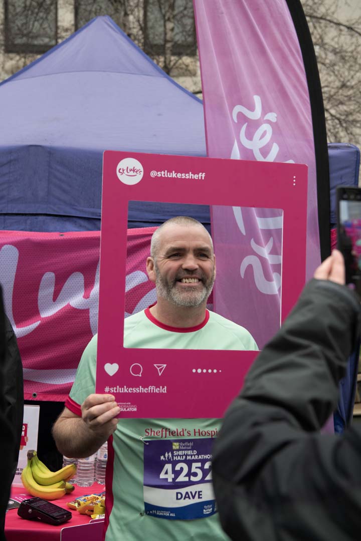 St-Lukes-Sheffield-Half-Marathon-2025-Louise-Resized-2-(60)9512b7dc-7ddd-493c-bd69-10159971477e.jpg