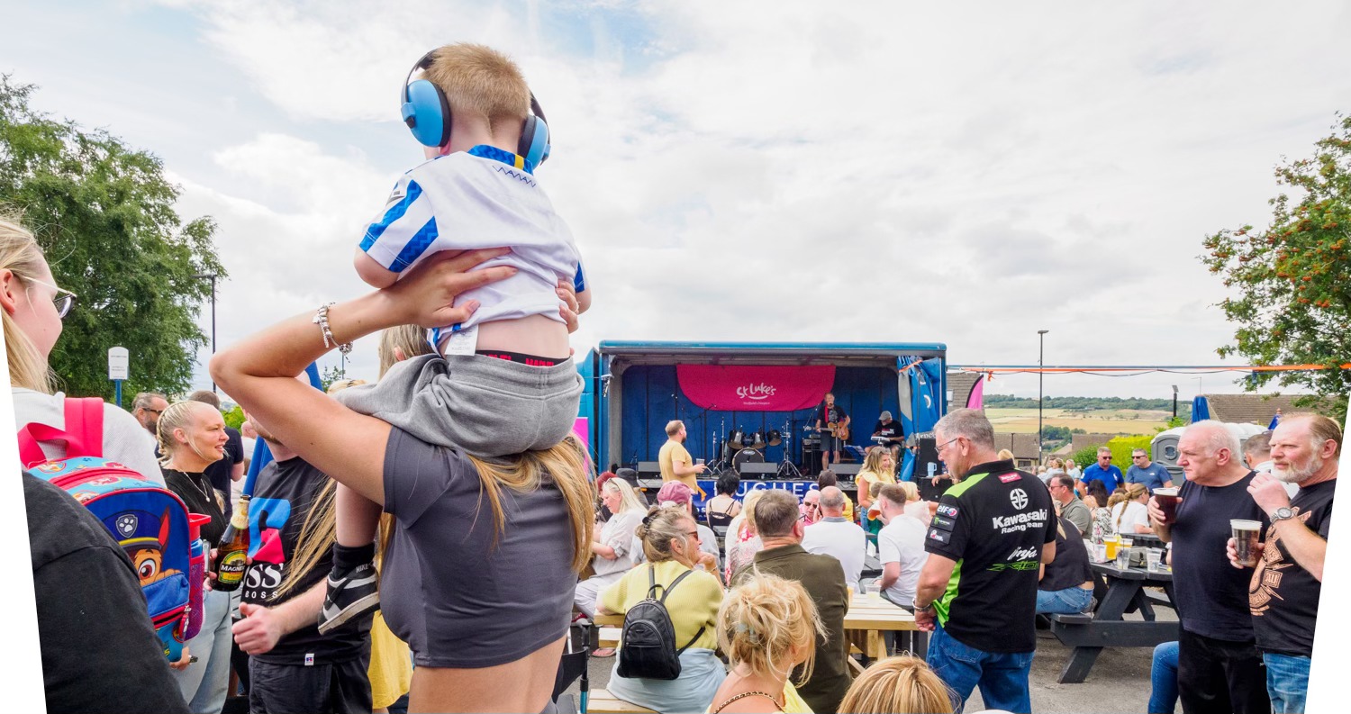 Rose and Crown Minnie's Fest 2.jpg