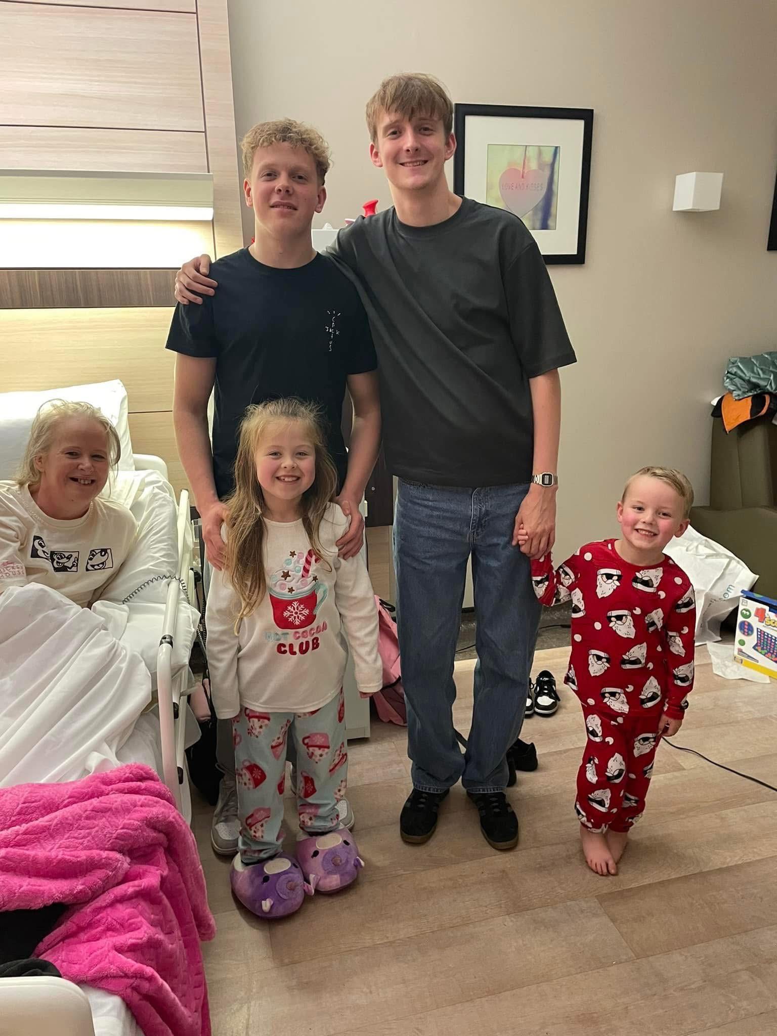 Charmaine Elliott with sons Mason & Bailey, and grandchildren Carson &  Isla.jpeg